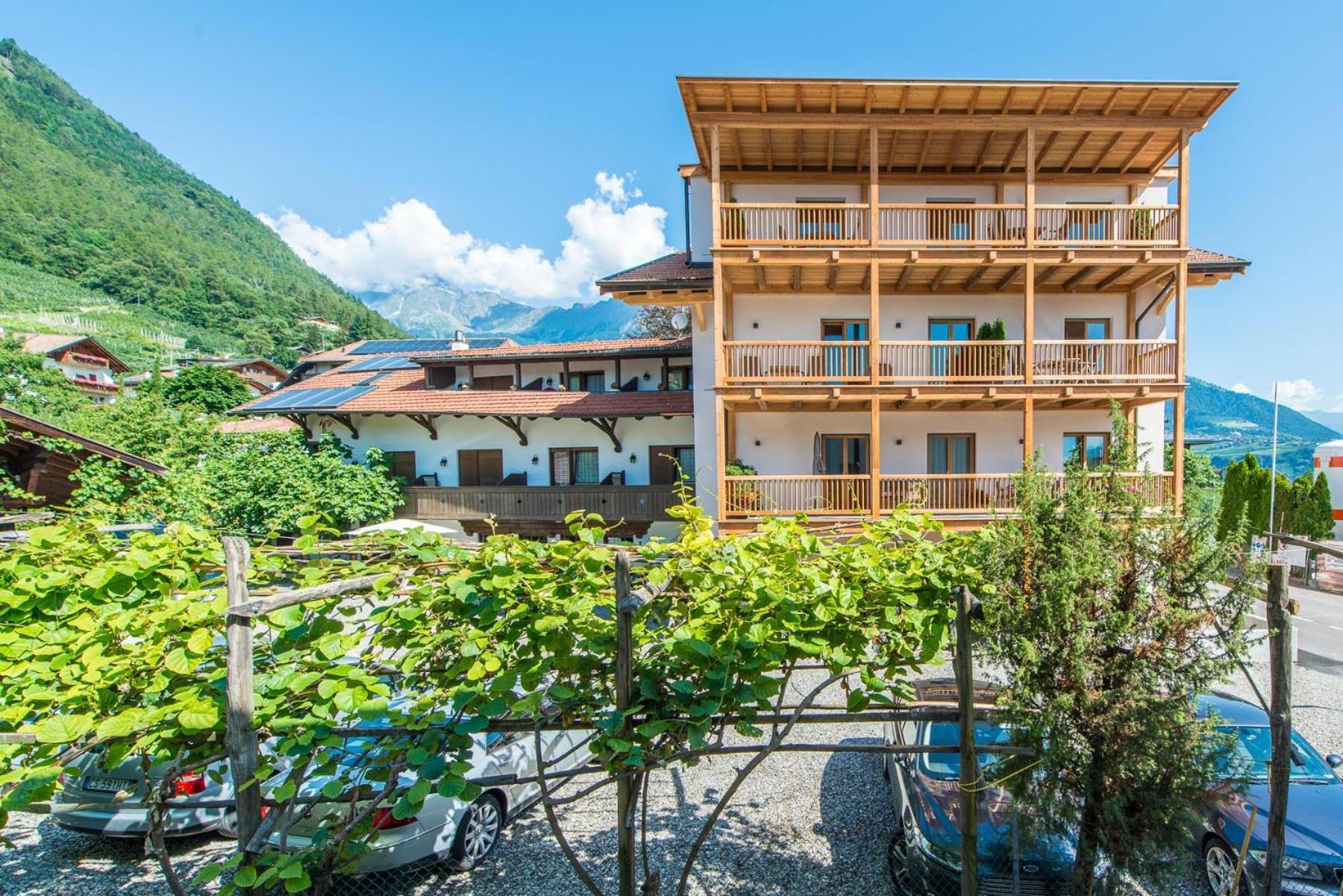 Eco Bnb & Apartments Bruendlerhof Marlengo Luaran gambar