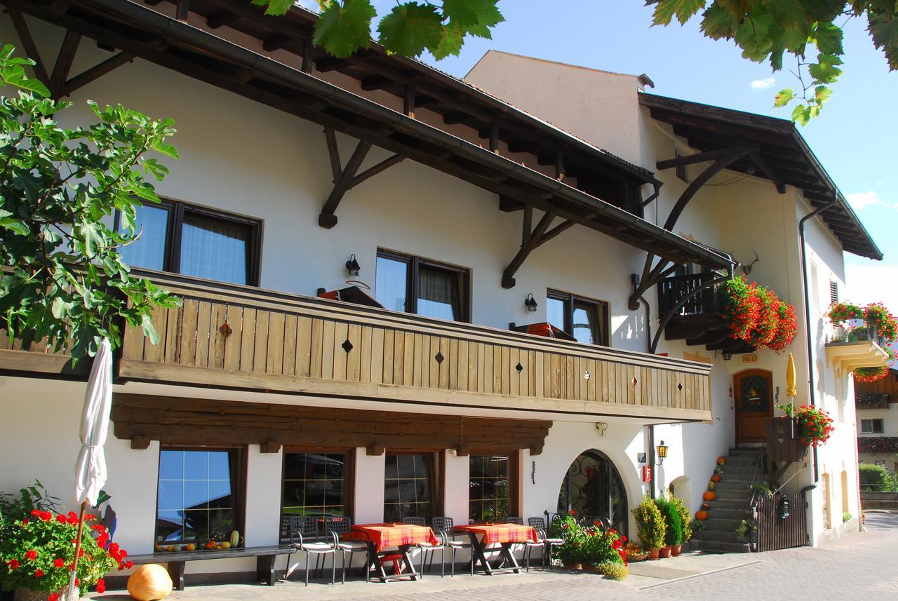 Eco Bnb & Apartments Bruendlerhof Marlengo Luaran gambar